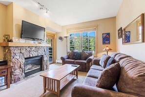 Condo, 2 Bedrooms | Living area - Pp219 Passage Point 2br 2ba 2 Bedroom Condo (Copper Mountain)