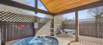 B6 Tarn Landing 1br + Loft, 3ba 1 Bedroom Condo