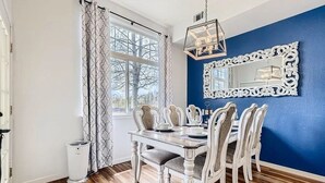 House, 3 Bedrooms | Dining