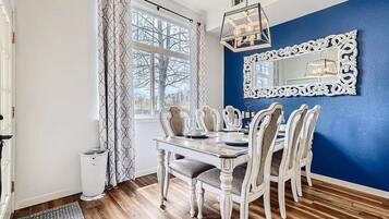 House, 3 Bedrooms | Dining