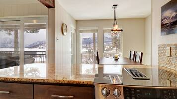 Condo, 2 Bedrooms | Private kitchen