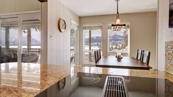 Condo, 2 habitaciones | Restaurantes