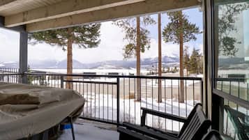 Condo, 2 Bedrooms | Outdoor spa tub