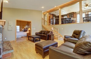 Living area - 334 Willow Lake Ct. 4br W/loft 3ba 4 Bedroom Townhouse (Silverthorne)