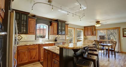 334 Willow Lake Ct. 4br W/loft 3ba 4 Bedroom Townhouse