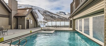 165 Ski-in Ski-out Studio At Park City Mountain Resort. Pool, Hottub, Gym. Studio