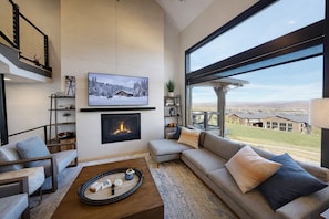 House, 3 Bedrooms | Living area - 4202 Modern Vibe At Fairway Springs 3 Bedroom Home (Park City)