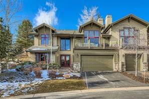 Hus, 4 soverom | Eksteriør