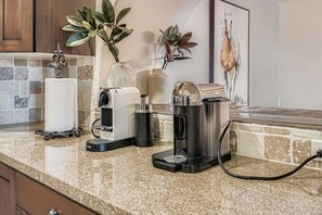 House, 4 Bedrooms | Interior