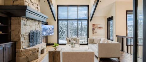 Hus, 4 soverom | Oppholdsområde | Smart-TV