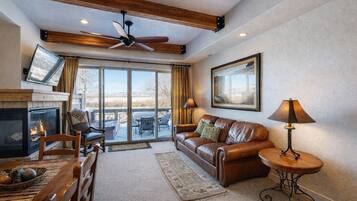 Condo, 2 Bedrooms | Living area | Smart TV