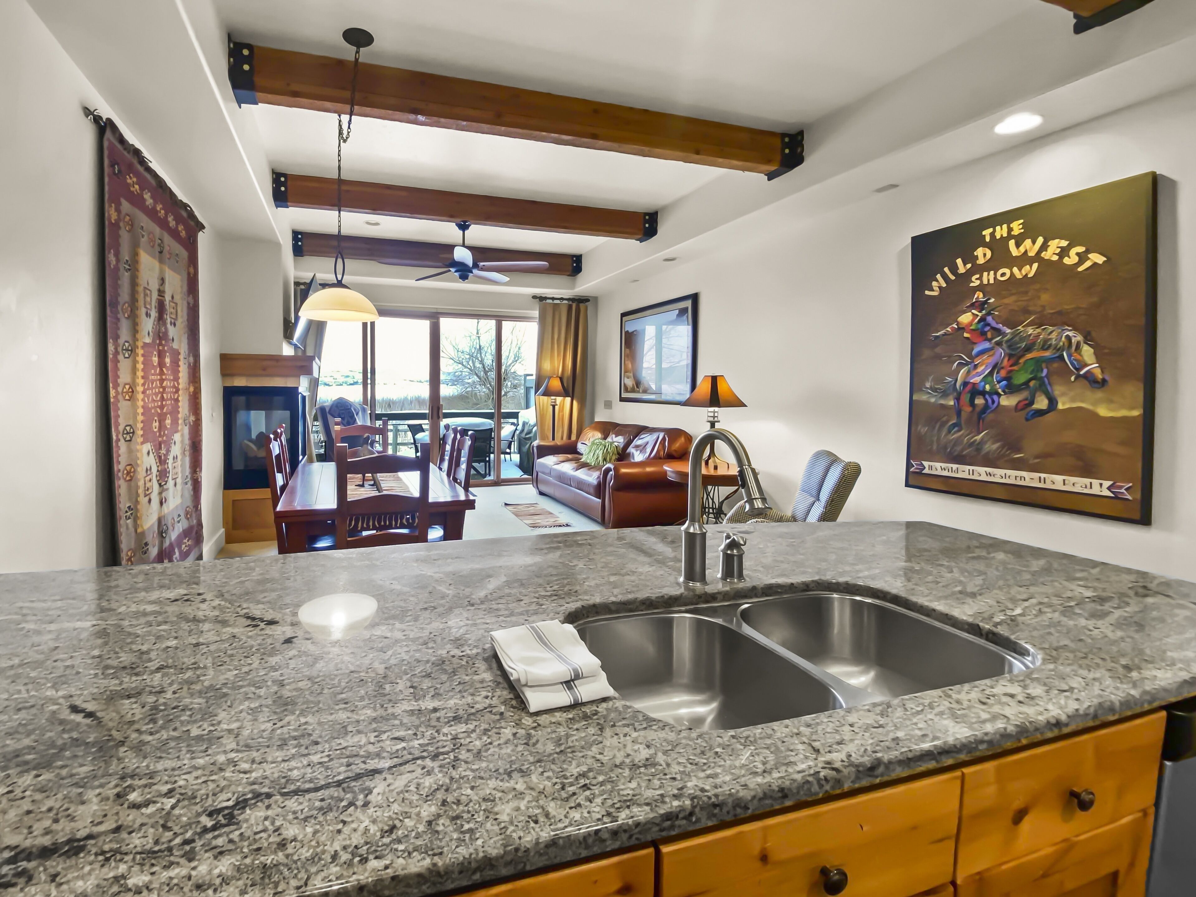 Condo, 2 Bedrooms | Interior