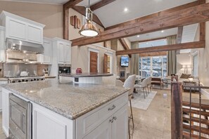 Ferienhaus, 3 Schlafzimmer | Eigene Küche | Kühlschrank, Ofen, Wasserkocher mit Kaffee-/Teezubehör, Wasserkocher