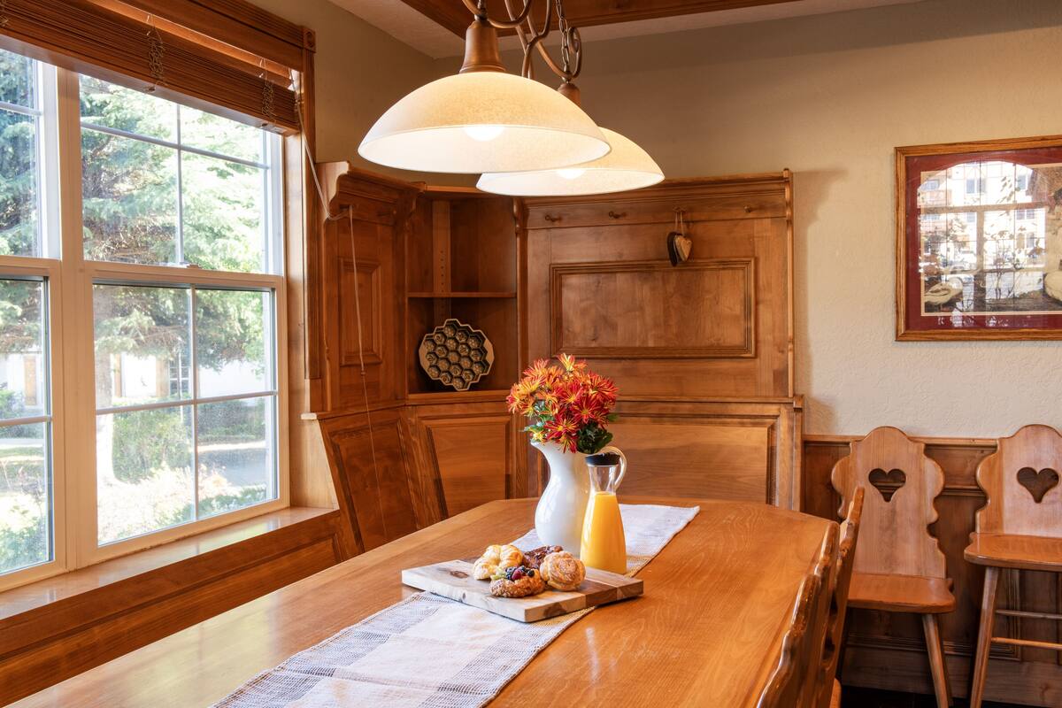Condo, 3 Bedrooms | Dining