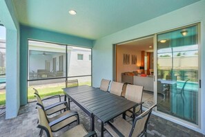 Villa, Mehrere Schlafzimmer | Speisen im Freien