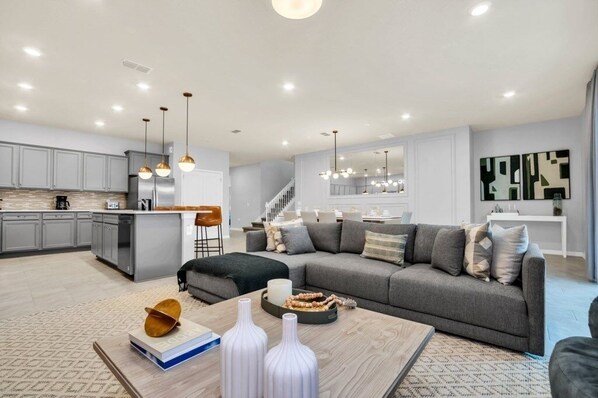 Living area - 3001 Malhalo Drive 9 Bedroom Villa (Davenport)