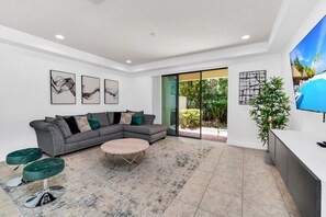 Appart'hôtel, 3 chambres | Coin séjour