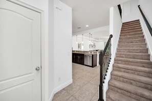 Staircase - Tropical Escape 3 Bed Home In Beautiful Resort 3 Bedroom Condo (Davenport)