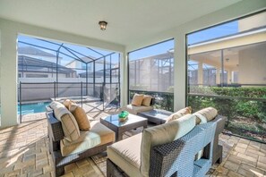 Villa, 6 Schlafzimmer | Wohnbereich