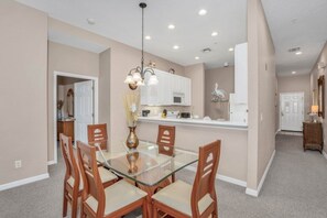 Condo, 3 Bedrooms | Dining - 3 Bed In Resort Close To Disney 3 Bedroom Condo (Davenport)