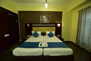 Deluxe Double Room | Laptop workspace, free WiFi - ANANYA COMFORTSS-OPP RAHEJA RESIDENCY  (Bengaluru)