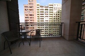 Apartment, 1 Bedroom, Accessible, Smoking | Balcony