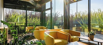 Hessnery Hotel