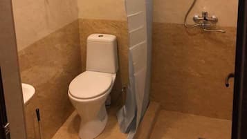 Comfort Double or Twin Room | Bathroom | Combined shower/tub, hair dryer, towels, soap