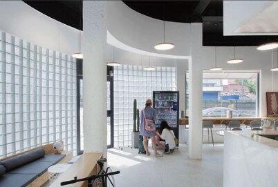 Meow Hero Youth Hostel