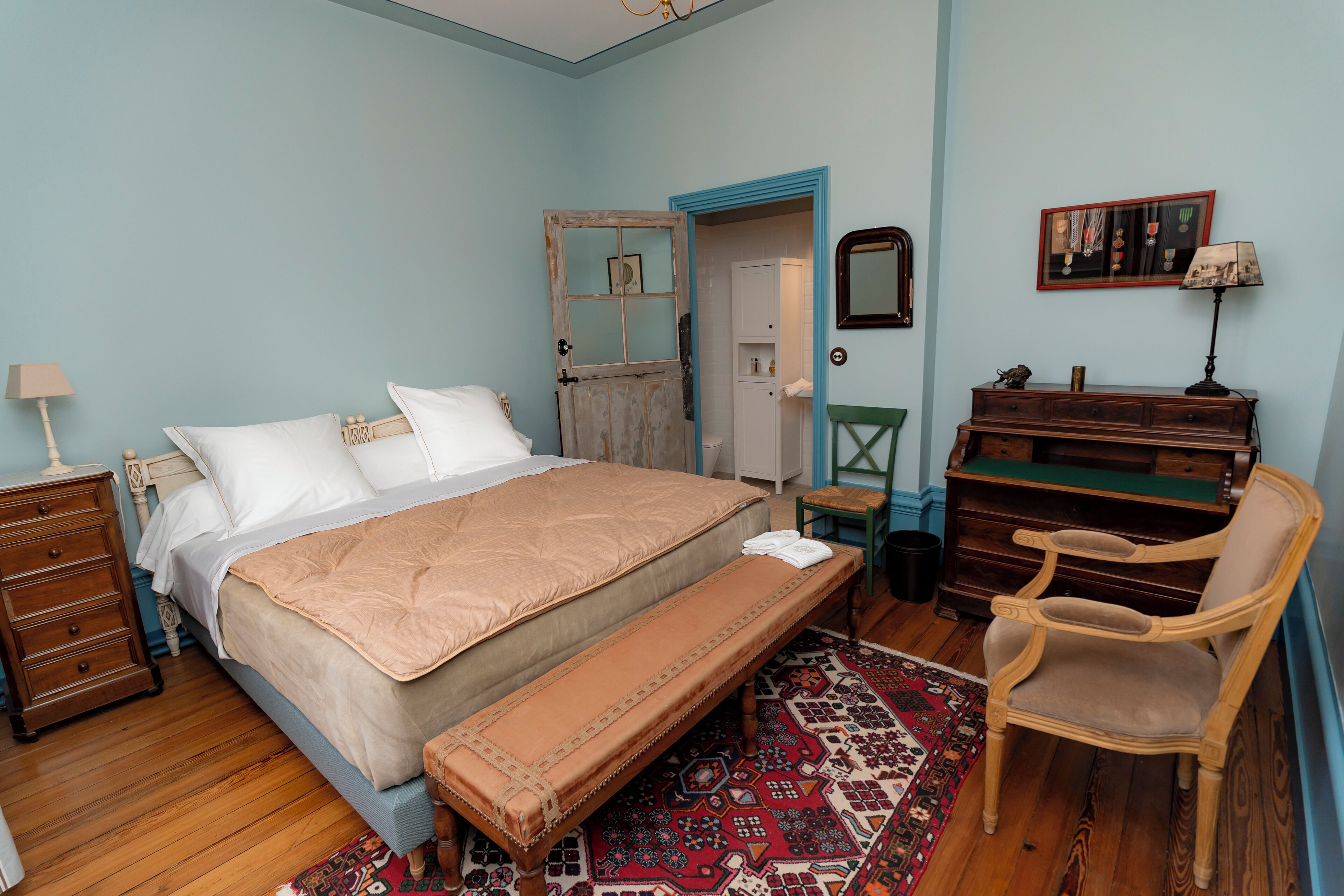 Chambre de Benoît | เตารีด/โต๊ะรีดผ้า, Wi-Fi ฟรี