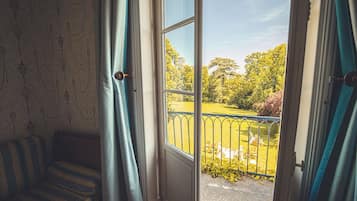Chambre de Marie avec Balcon | Ausblick vom Zimmer