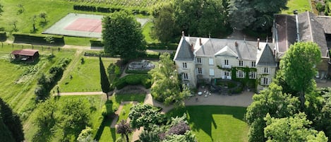 Área de parrillas y picnic