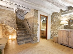 Reception - Completely Renovated Stone House in Costa Brava (Jafre)