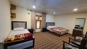 Deluxe Double Room, Mountain View | Soundproofing, iron/ironing board, free WiFi - Rus Olive Lodge (Skardu)