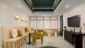 Interior - The Sage | Cosy Studio in Vibrant Sea Point | Netflix | WIFI (Cape Town)