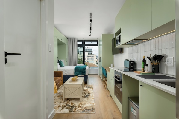 In-room safe, desk, iron/ironing board, WiFi