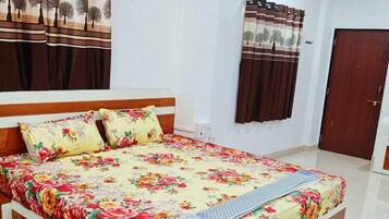 Deluxe kamer, balkon, uitzicht op vallei | Gratis wifi, beddengoed