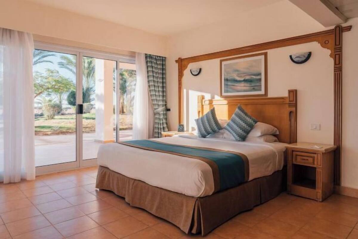 In-room safe, free cots/infant beds, free WiFi, bed sheets
