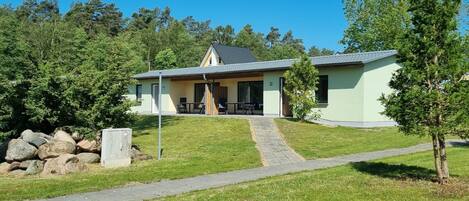 Bungalow | Exterior
