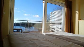 Apartment | 1 bedroom, individually furnished, bed sheets