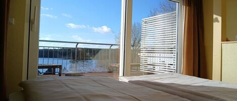 1 chambre, ameublement personnalisé, draps fournis