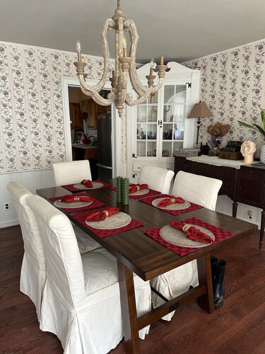 3 Bedroom Historic Home near Stony Brook Village, University, Hospital & Beaches