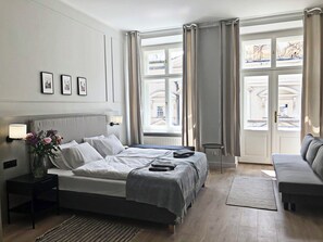 Elite Quadruple Room, 1 Bedroom, City View