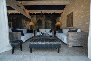 5 soverom, skrivebord, strykejern/-brett og wi-fi