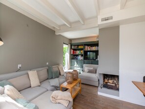 House | Living room