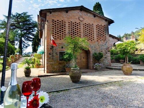 Villa in Uzzano With Private Pool & Garden