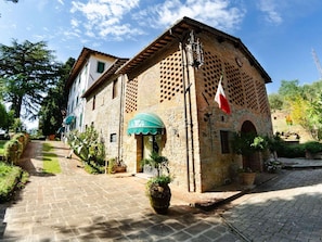 House | Exterior - Villa in Uzzano With Private Pool & Garden (Uzzano)