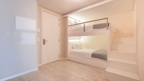 1 Schlafzimmer, Bügeleisen/Bügelbrett, Reisekinderbett, kostenloses WLAN