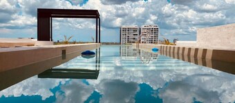 Aposento - Private pool, gym & panoramic rooftop by LAHOS