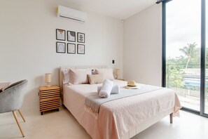 2 Schlafzimmer, Schreibtisch, Bügeleisen/Bügelbrett, WLAN